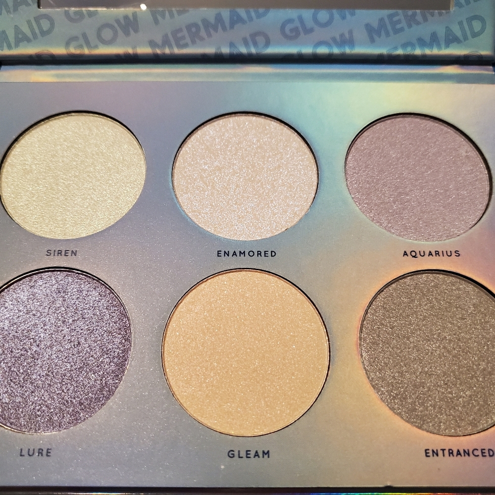 Mermaid glow highlighter